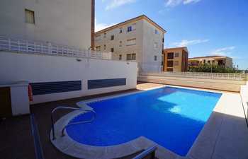 Apartamento con piscina y parking en pleno centro